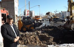 کانال فاضلاب جنب بانک ملی ورزقان لوله گذاری شد+ تصاویر