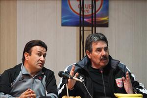 آوای ورزقان: بازیکنانم بعد از بازی باید بگویند تمام توانمان را به کار بستیم/ نگران گل نشدن موقعیت‌های مهاجمان نیستم