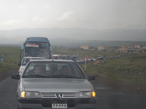 آوای ورزقان: اعزام کاروان 250 نفره از ورزقان به مرقد امام خمینی (ره)/تصویری