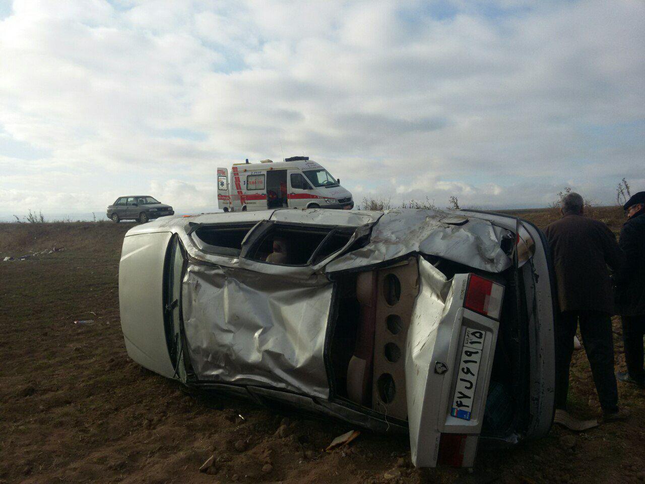 آوای ورزقان: واژگونی سمند در جاده ورزقان و مصدومیت چهار تن